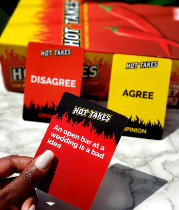 WHAT DO YOU MEME? Hot Takes – Partyspiel Mit 300 Meinungskarten, Ab 17 Jahren